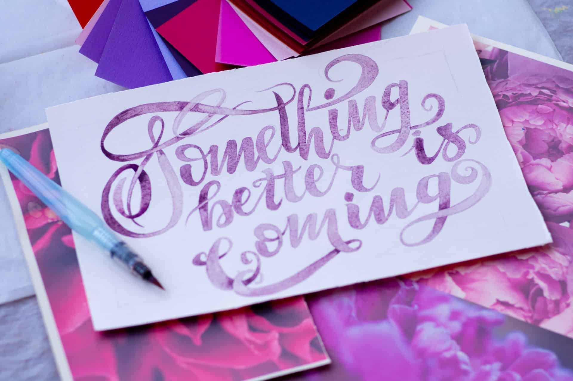 Lettering, l'arte di scrivere le lettere: le nuove penne con punte a  pennello PENTEL - Scriba